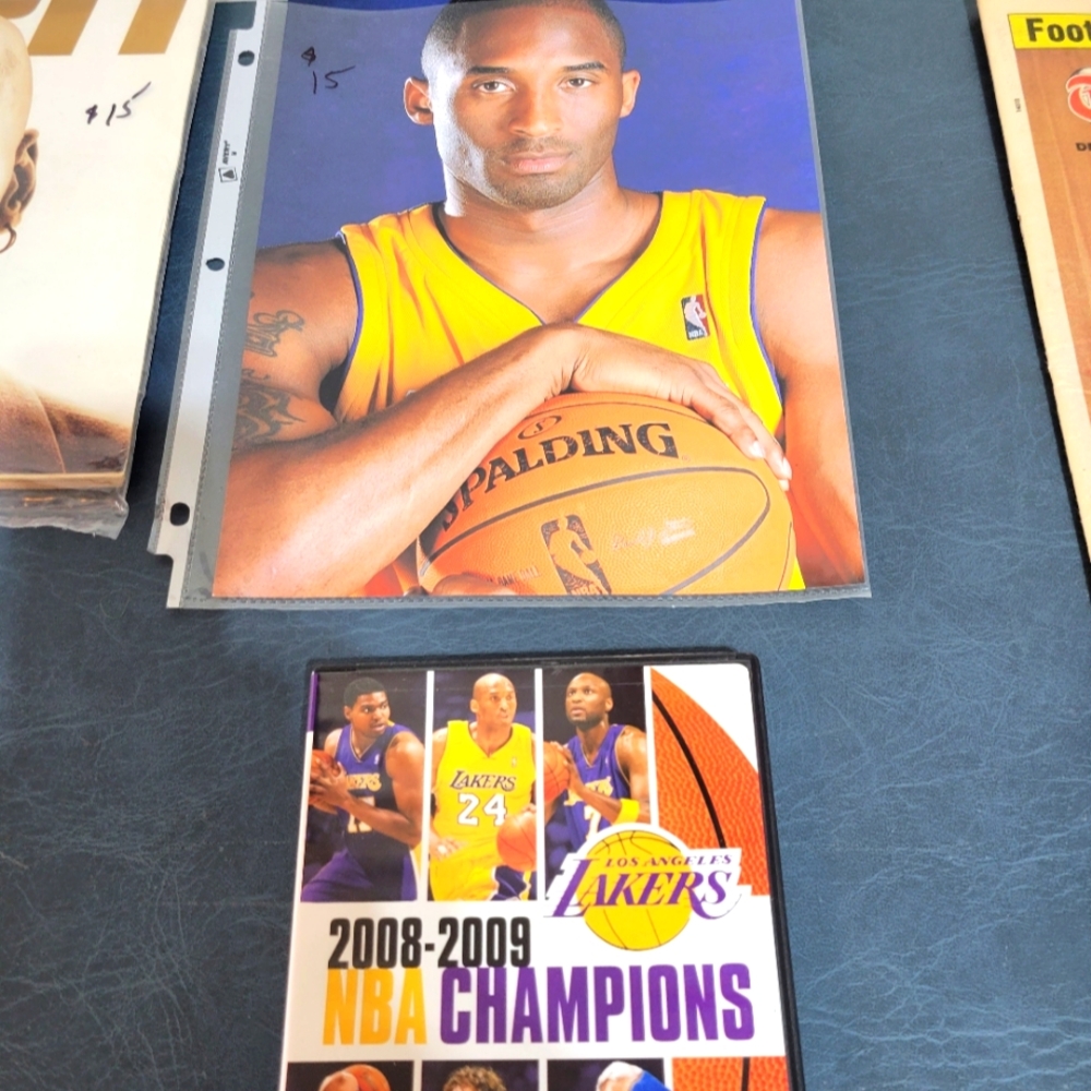 Kobe 8x10 & DVD